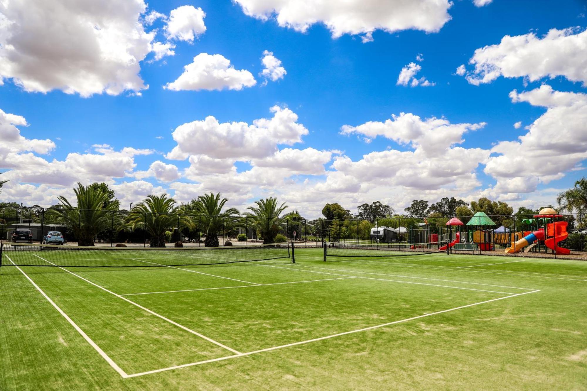 Moama Waters Hotel Bagian luar foto
