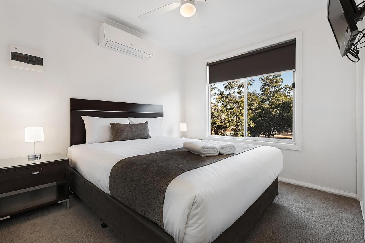 Moama Waters Hotel Bagian luar foto